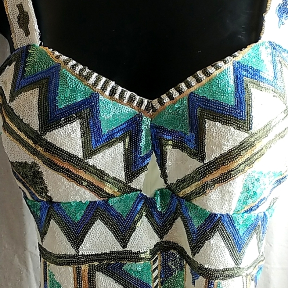 Sequined Mini - Picture 2 of 8